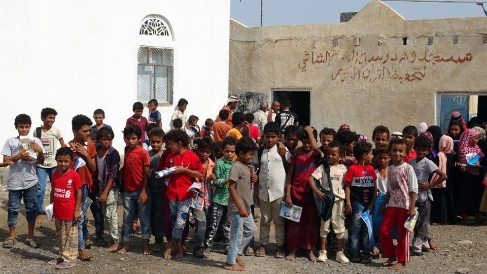 نقابة المعلمين ..ميليشيا الحوثي تحرم 8 آلاف طالب من التعليم في العبدية بمأرب